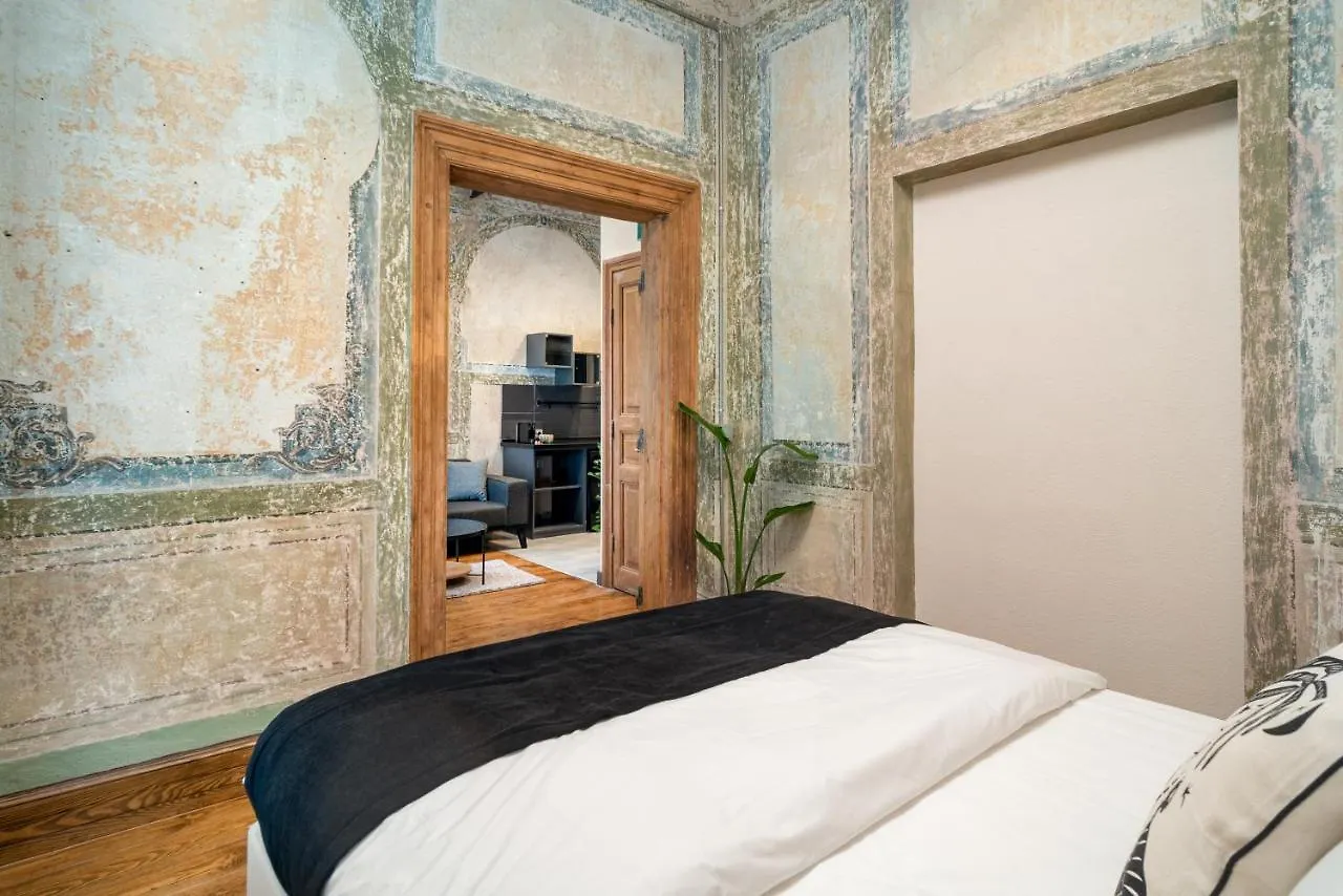 Urban Quarters - Bueklue Han Istanboel Aparthotel