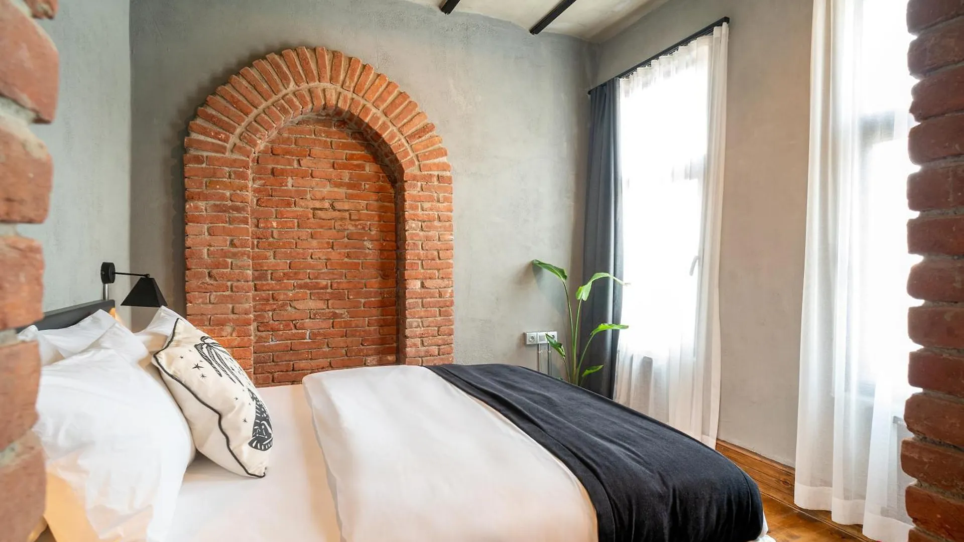 Urban Quarters - Bueklue Han Istanboel